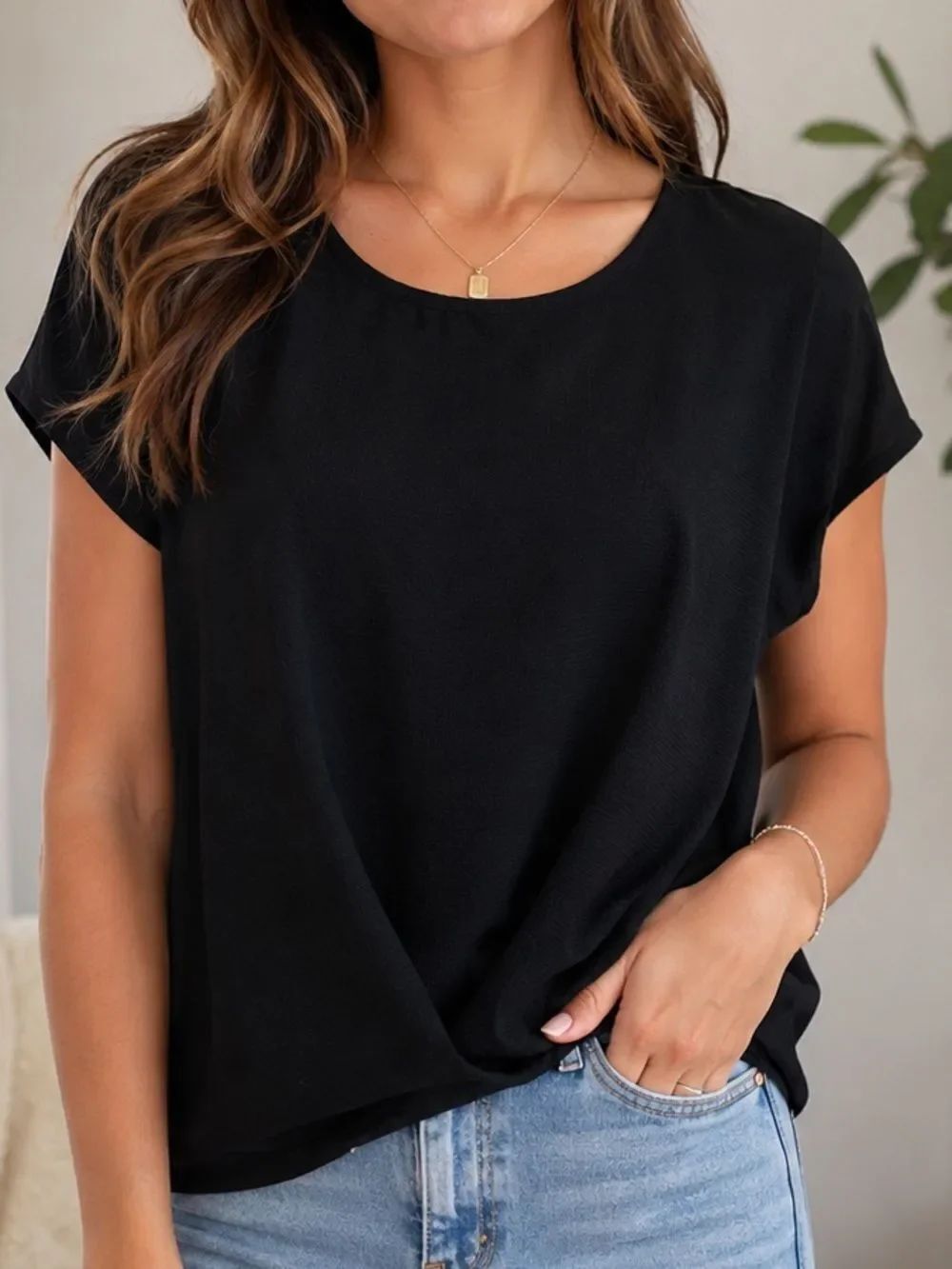 Love J Black Twist Front Blouse Size Large Popover Top Short Sleeve Hi-Low Hem